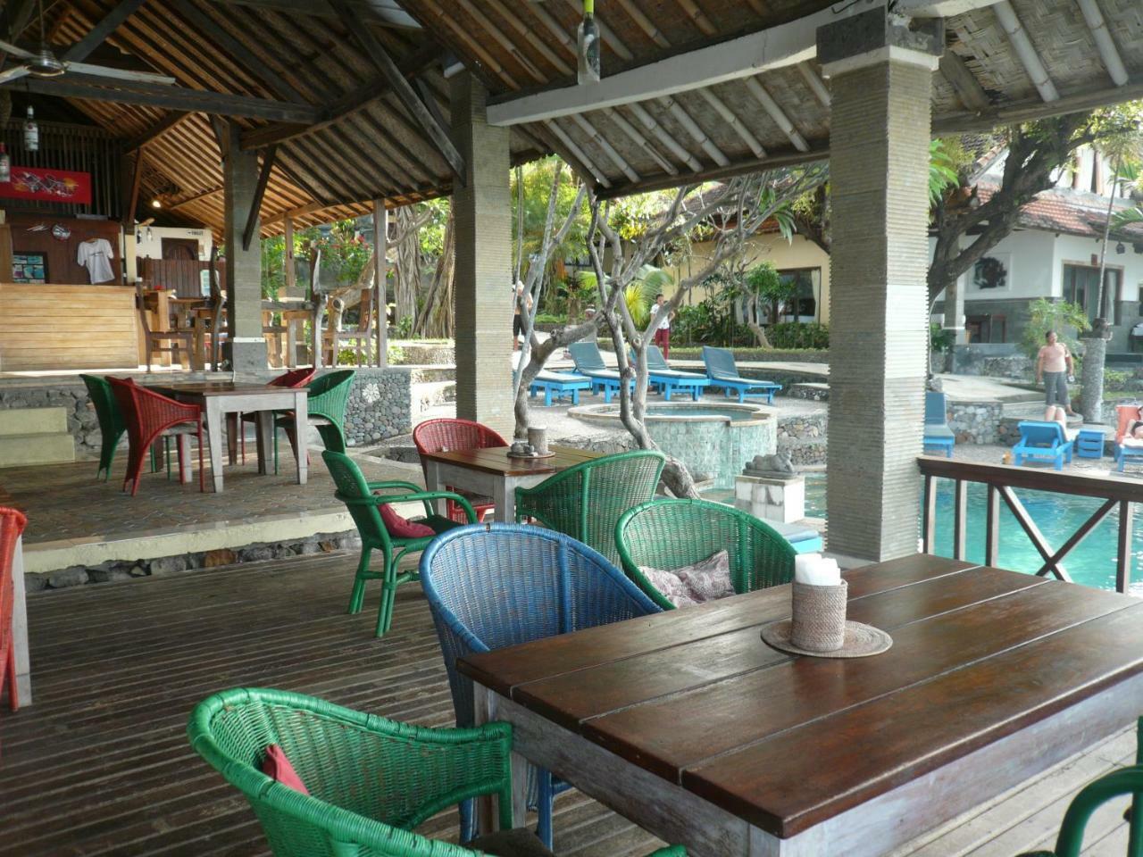 Wawa Wewe II Villas 아메드 외부 사진